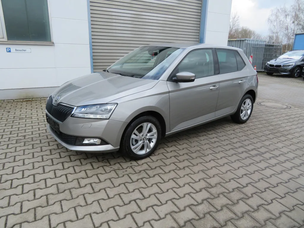 Skoda Fabia 1.0 TSI STYLE*MIRRORLINK*KAMERA*LED* Image 3