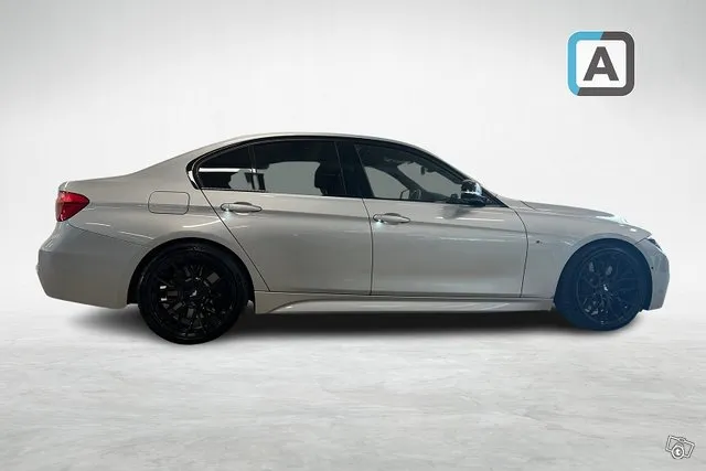 BMW 335 335 F30 Sedan 335d A xDrive 40th Year Edition M Sport * Harman/Kardon / Mukautuva vakkari / Surround view* Image 6