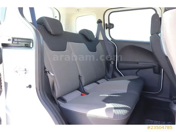 Ford Tourneo Courier 1.5 TDCi Delux Image 7